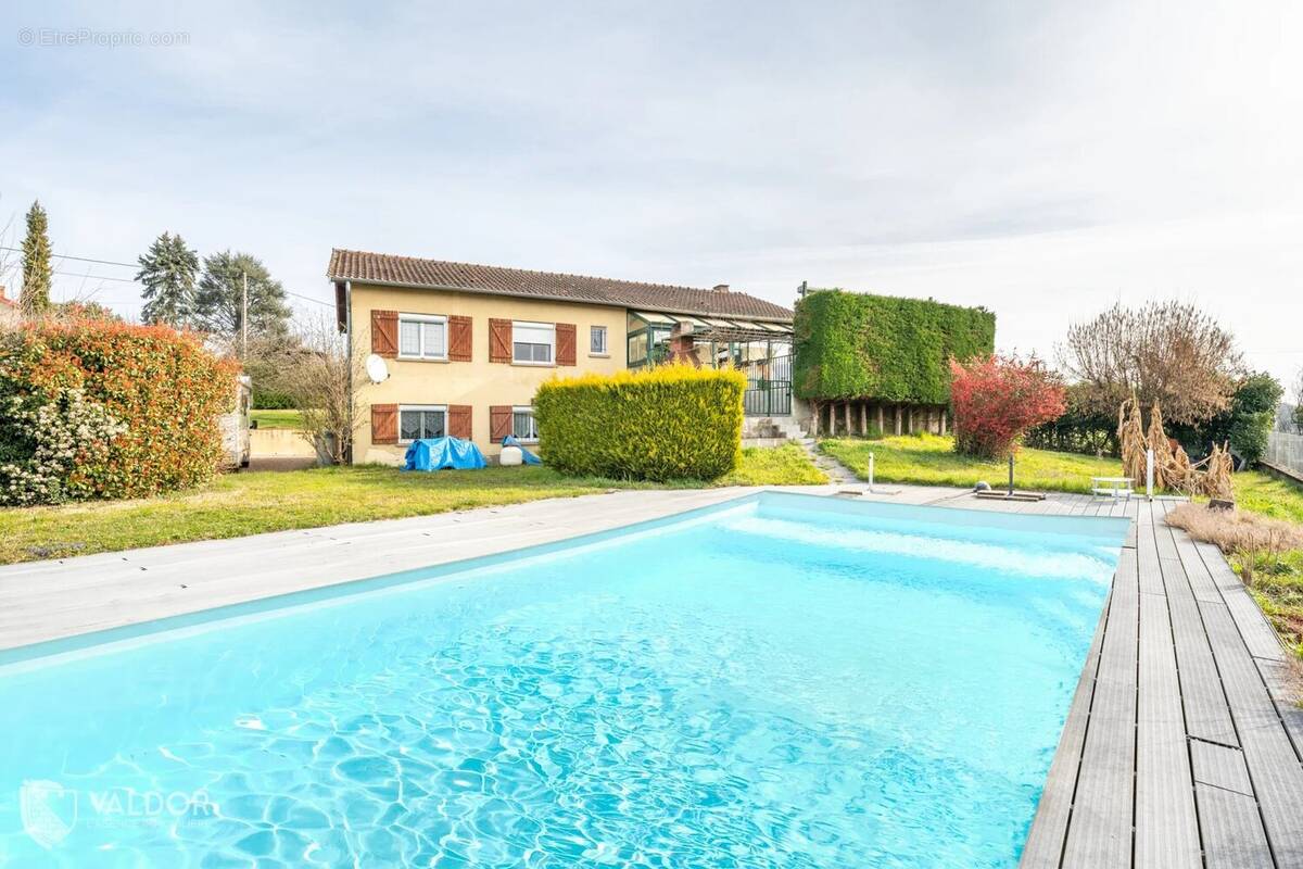Maison à MONTMERLE-SUR-SAONE