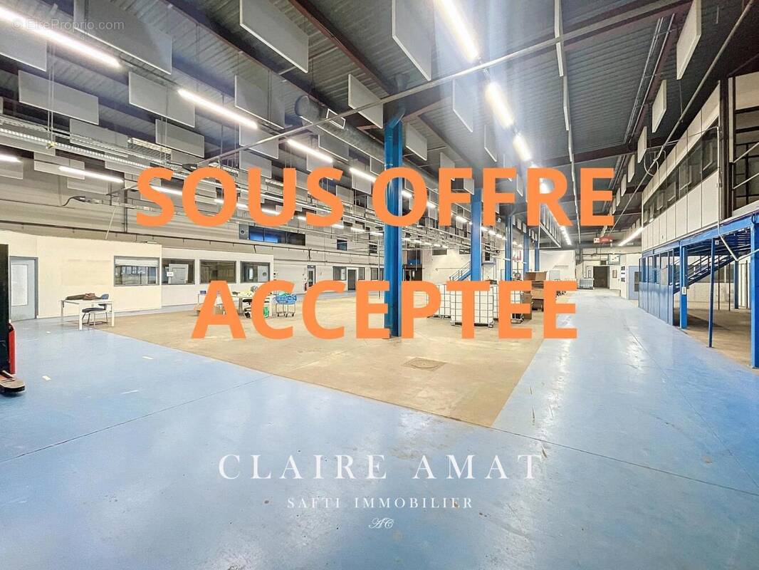 Photo 1 - Commerce à LES CLAYES-SOUS-BOIS