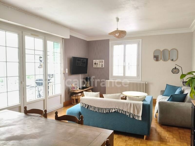 Maison à CARHAIX-PLOUGUER