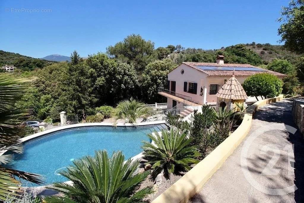 Maison à BIOT