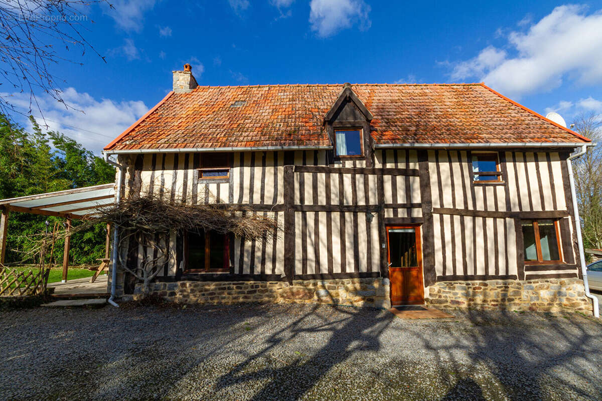 Maison à ISIGNY-LE-BUAT