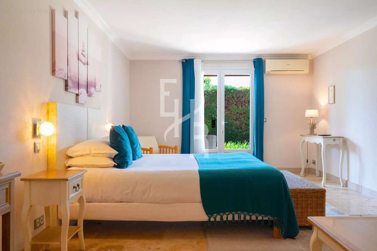 Maison à MOUGINS