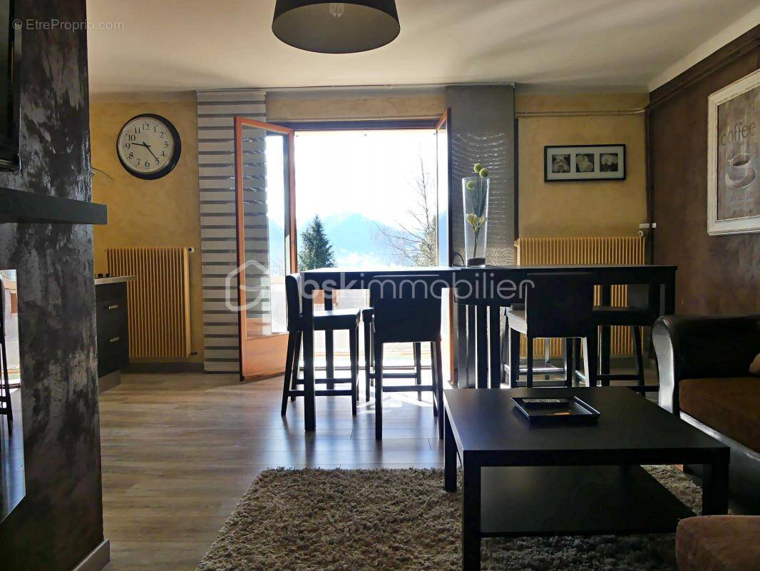 Appartement à FONT-ROMEU-ODEILLO-VIA