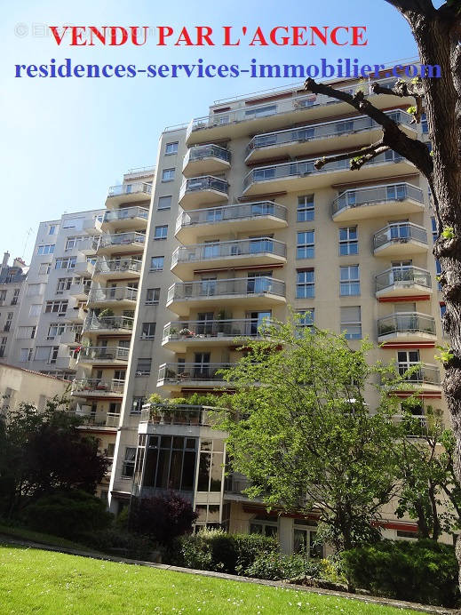 Appartement à PARIS-15E