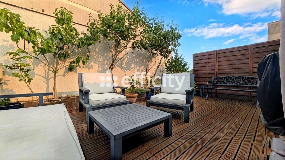 Appartement à LOGNES