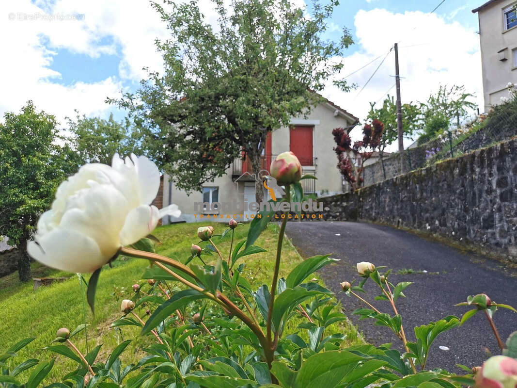 Maison à AURILLAC