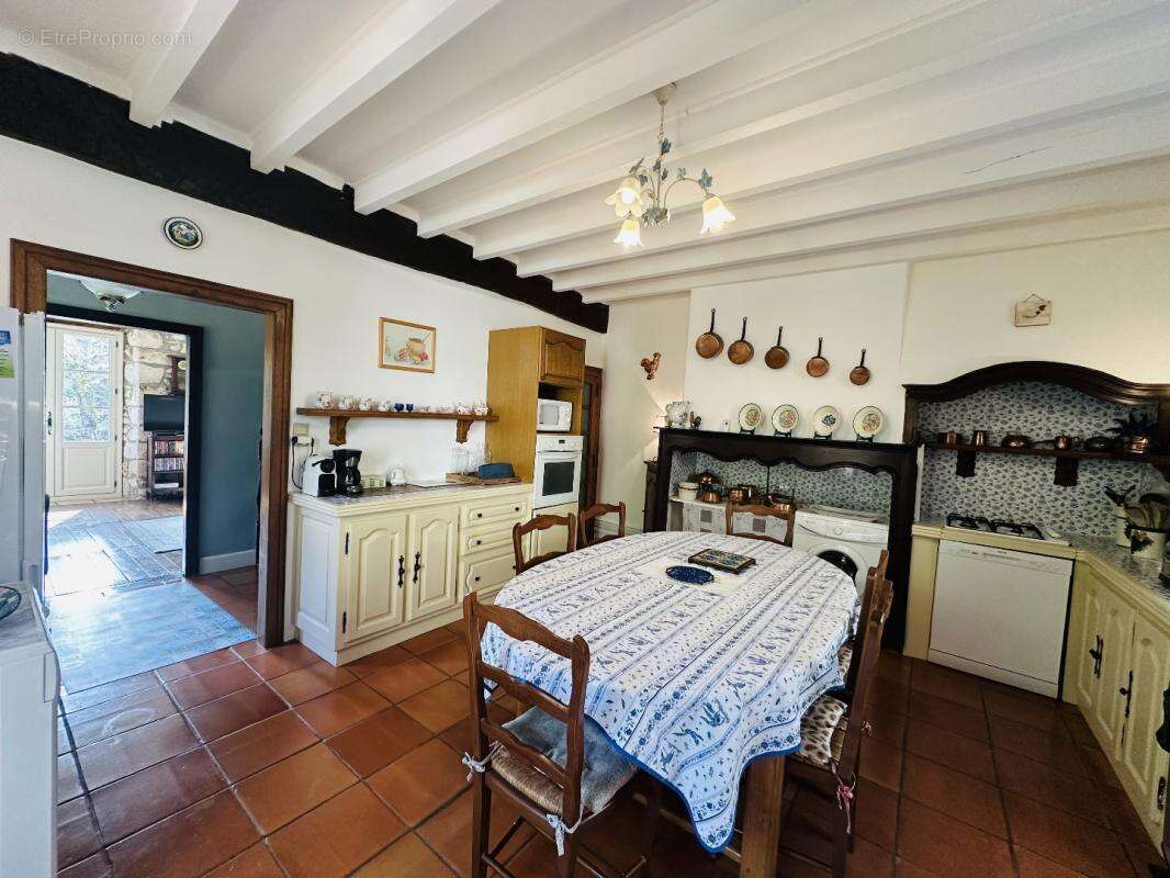 Maison à LE MAS-D&#039;AZIL