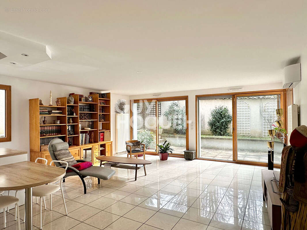 Appartement à LYON-4E