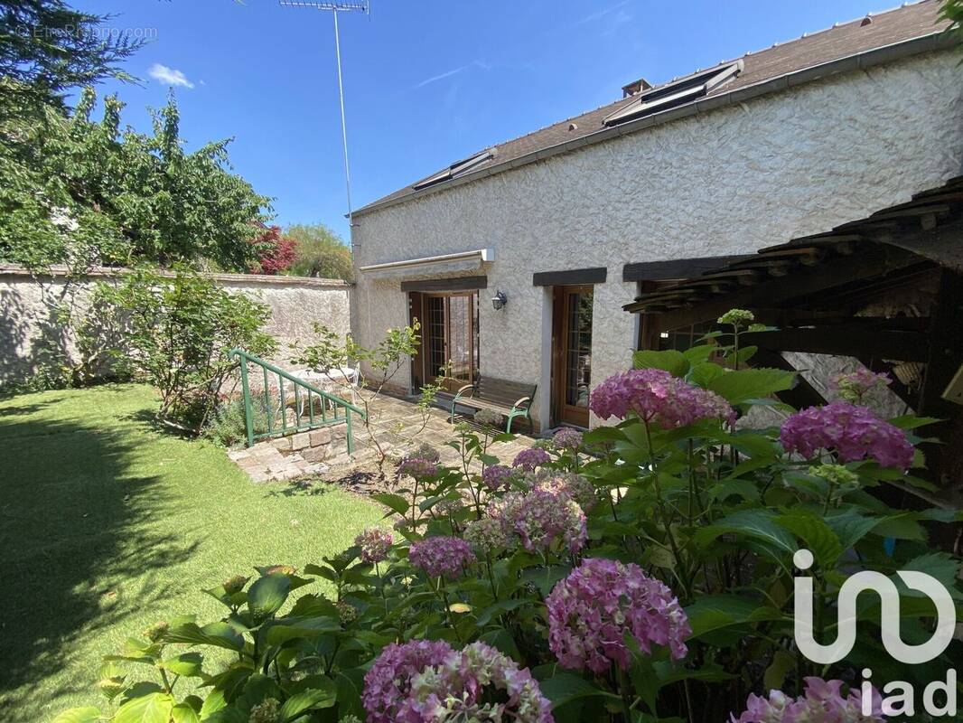 Photo 1 - Maison à SAINT-FARGEAU-PONTHIERRY