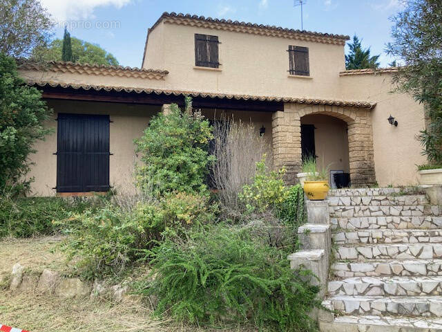Maison à SAINT-MAXIMIN