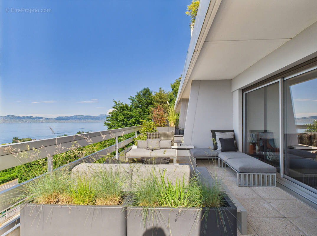 Appartement à EVIAN-LES-BAINS