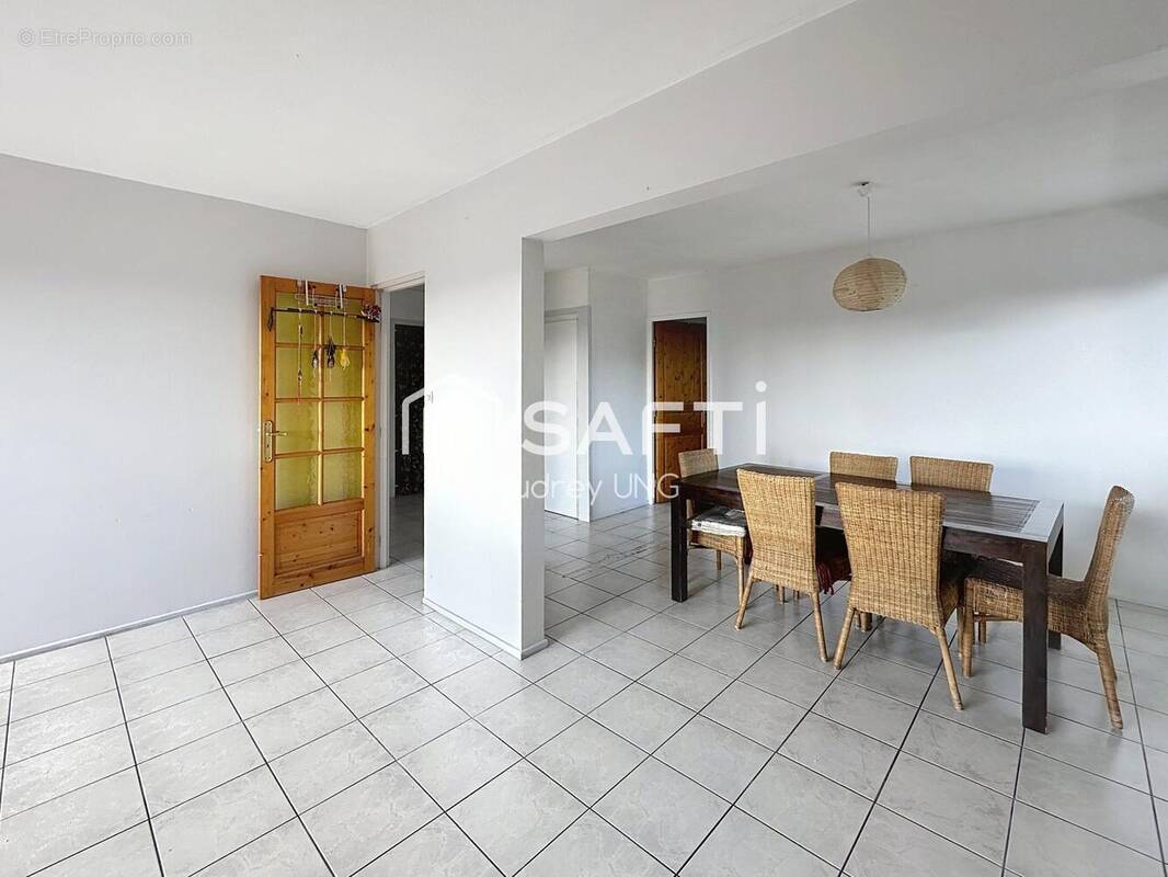 Photo 1 - Appartement à LORMONT