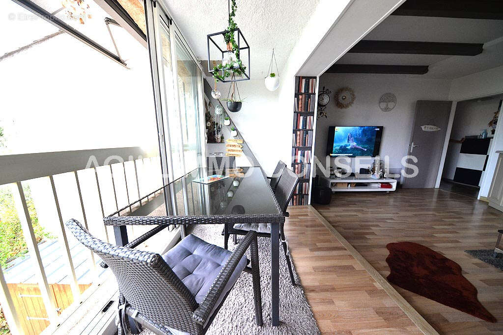 Appartement à PUGET-SUR-ARGENS