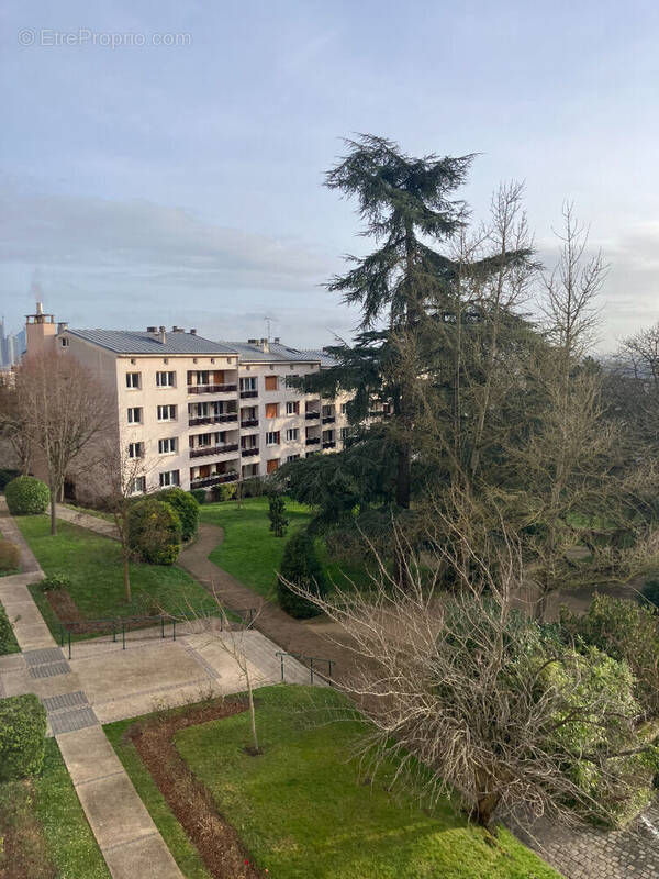 Appartement à SURESNES