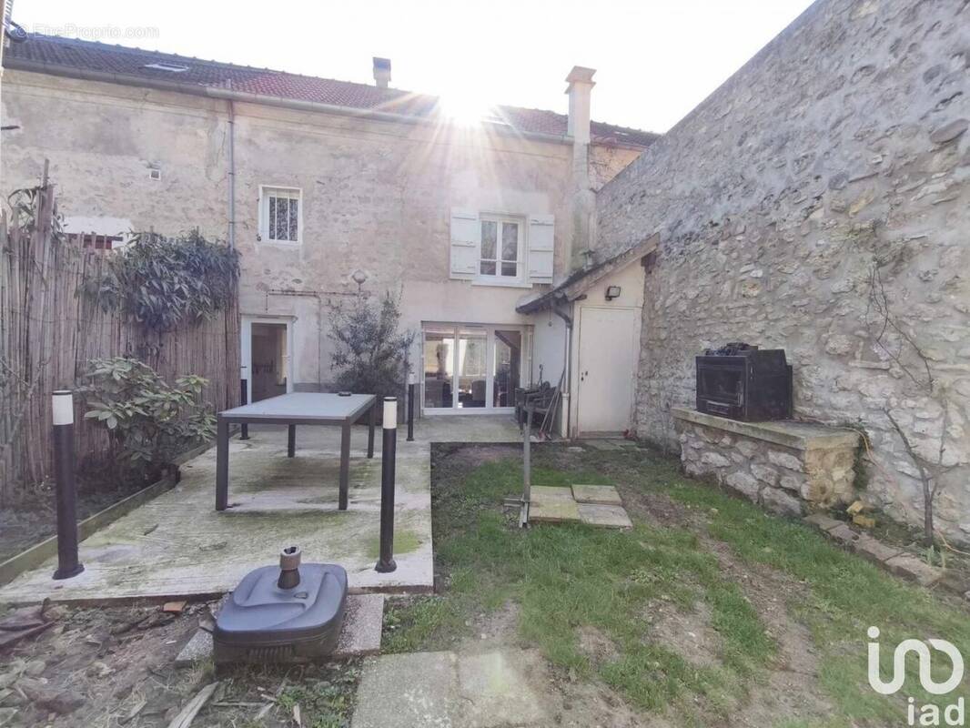 Photo 1 - Maison à LIZY-SUR-OURCQ