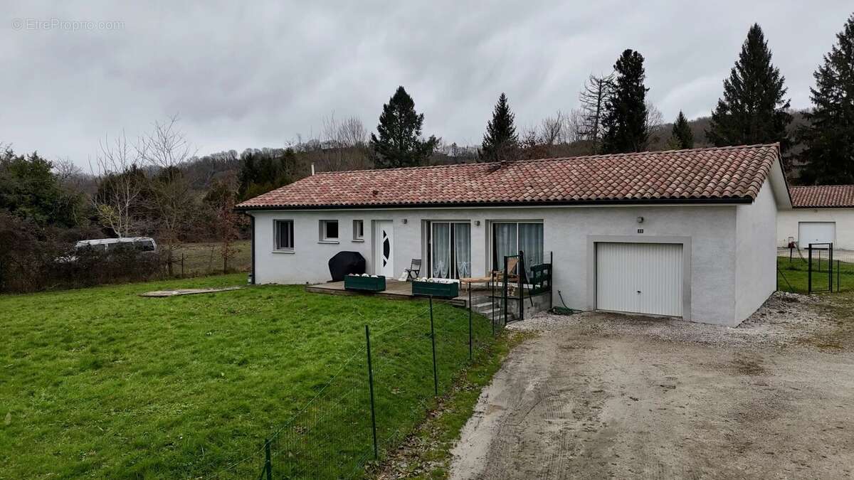 Maison à LORP-SENTARAILLE