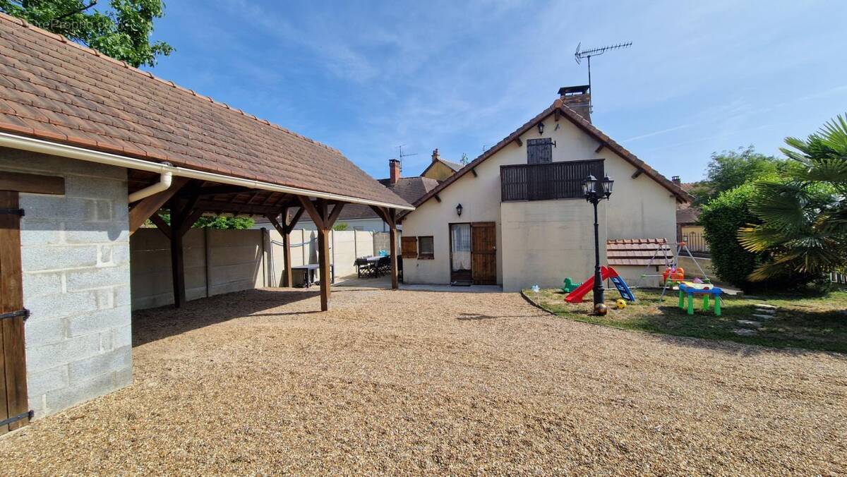 Maison à FILLE