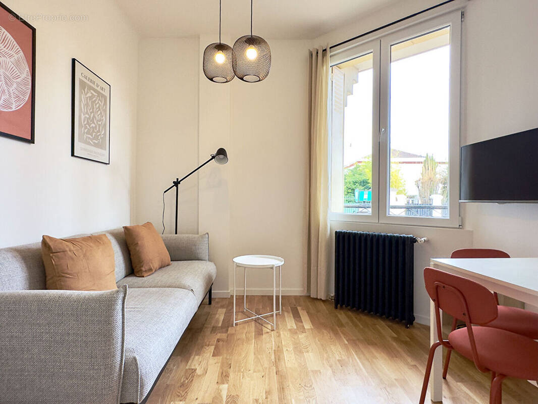 Appartement à COLOMBES