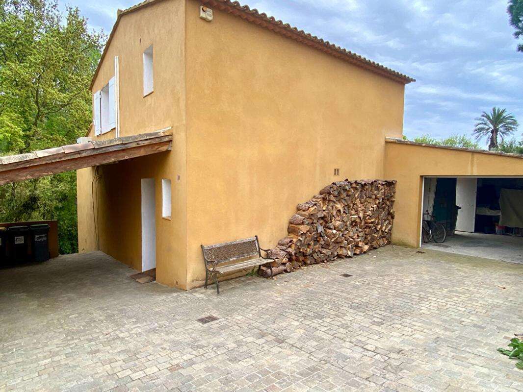 Maison à LE CASTELLET