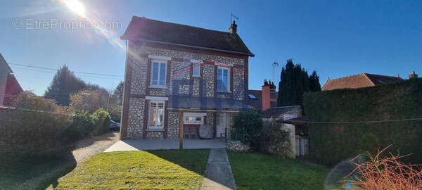 Maison à FORGES-LES-EAUX
