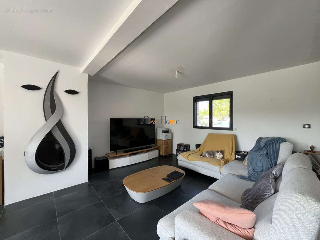 Maison à LAGNICOURT-MARCEL