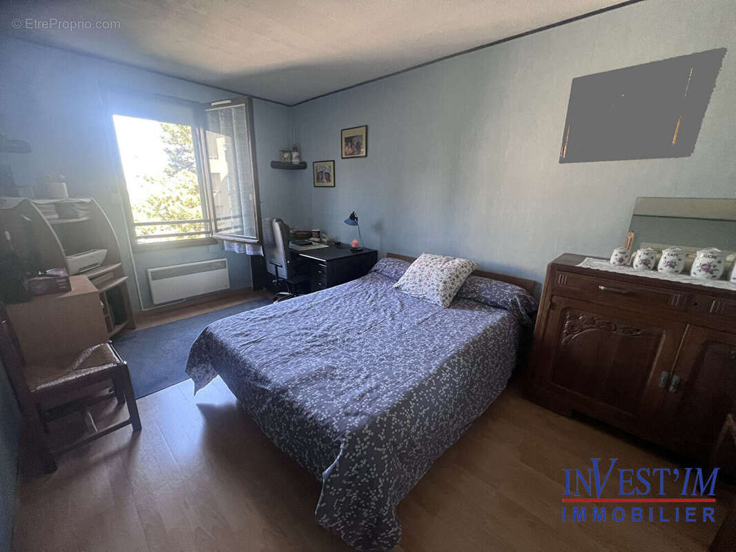 Appartement à SAINT-GENIS-LAVAL