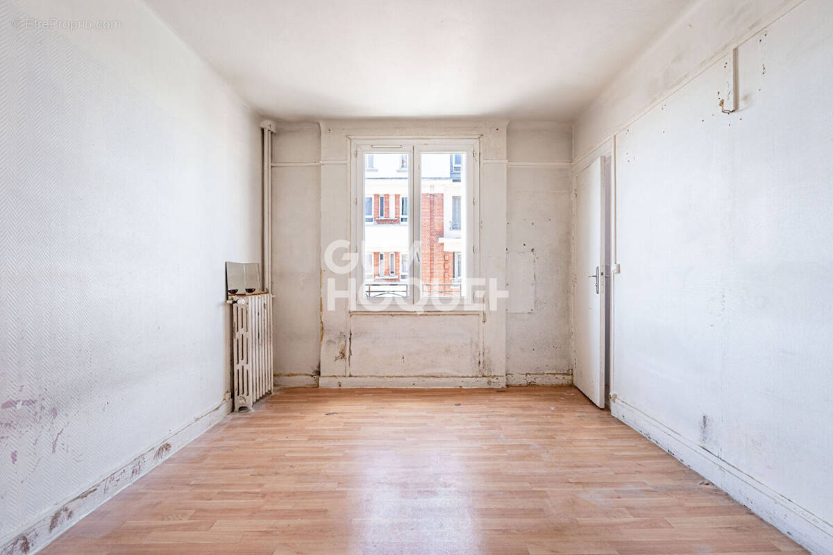 Appartement à GENNEVILLIERS