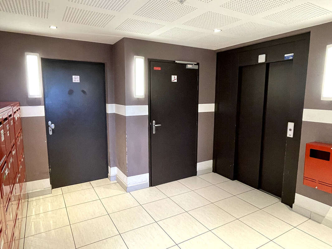 Appartement à SAINTE-LUCE-SUR-LOIRE