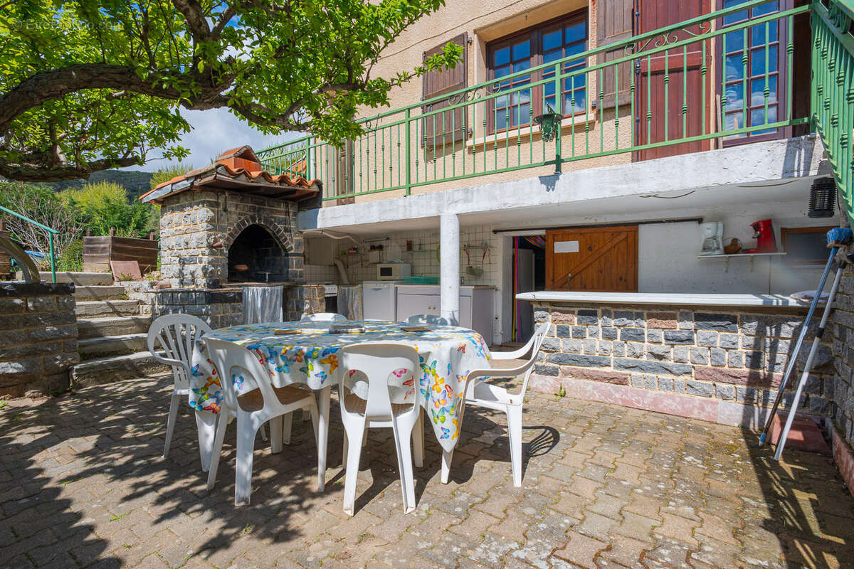 Maison à CAUNES-MINERVOIS