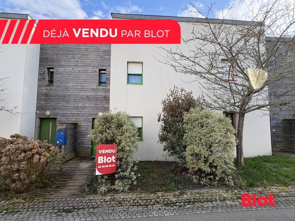 Maison à VEZIN-LE-COQUET