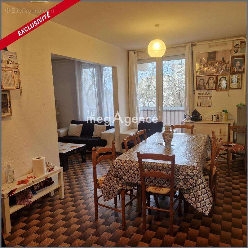 Appartement à VAULX-EN-VELIN
