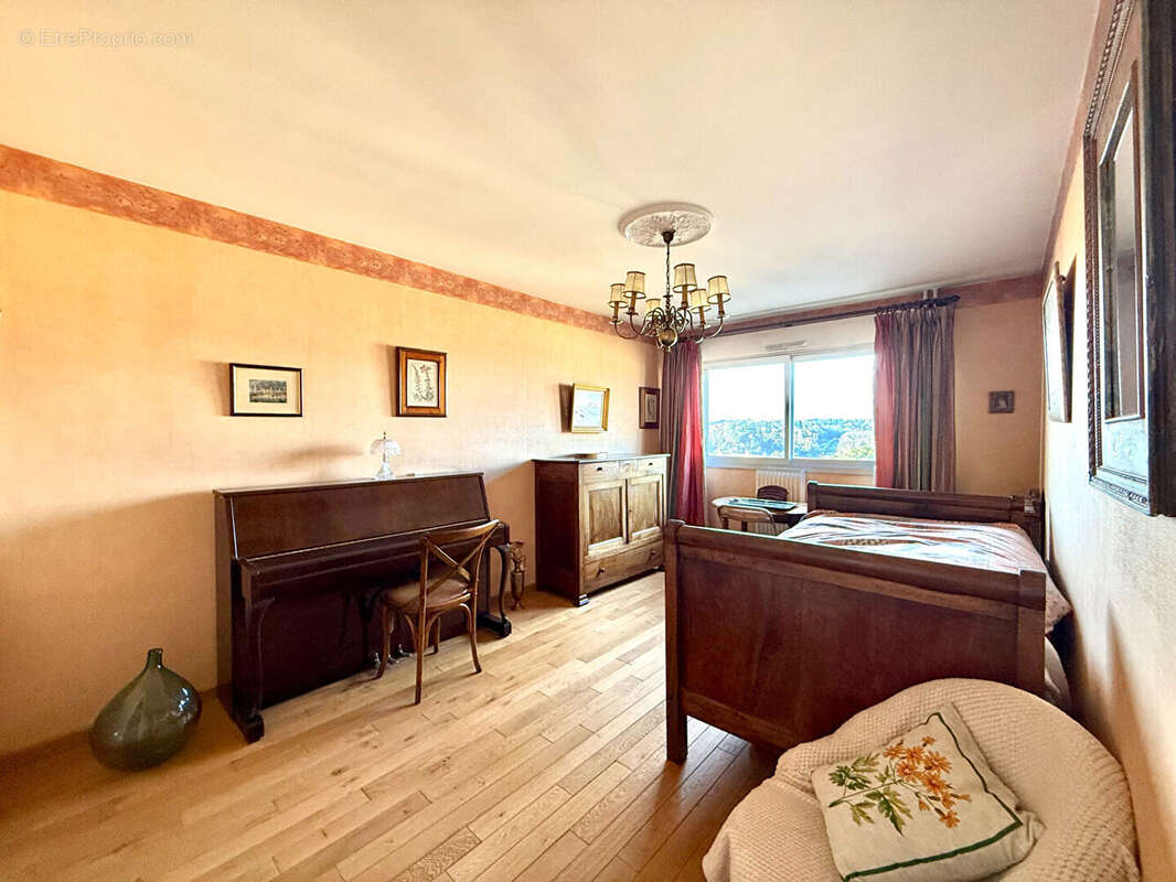 Appartement à LYON-9E
