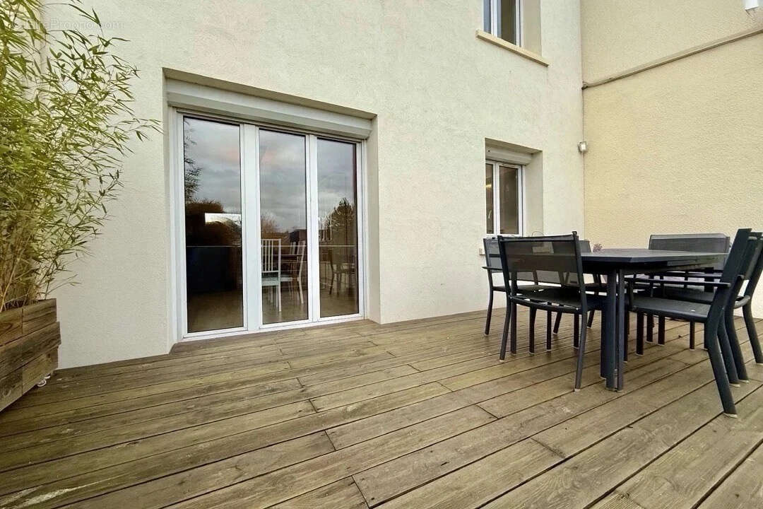 Maison à BEZANNES