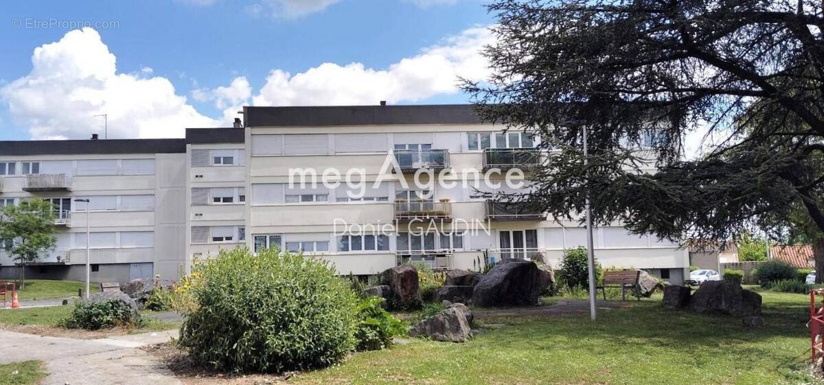 Appartement à COGNAC
