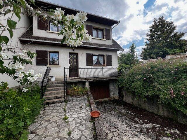 Maison à CESSON