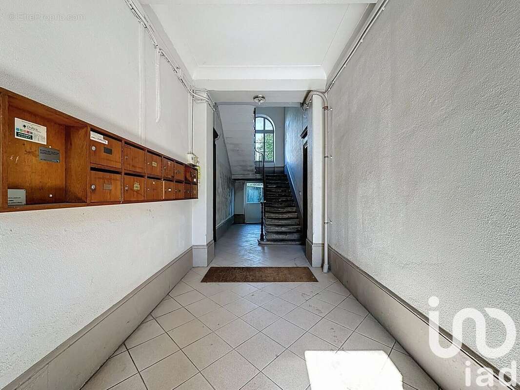 Photo 2 - Appartement à LYON-9E