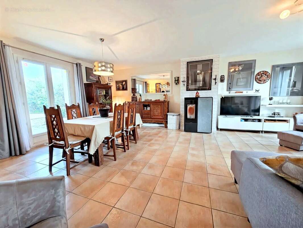 Maison à EYMET
