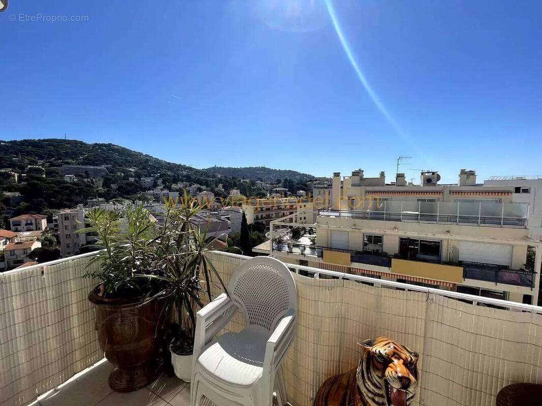 Appartement à LE CANNET