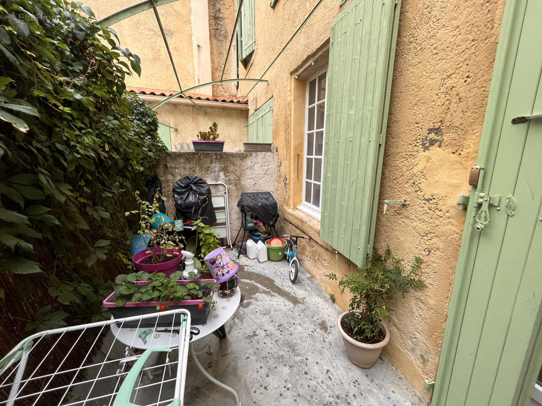 Appartement à BEZOUCE