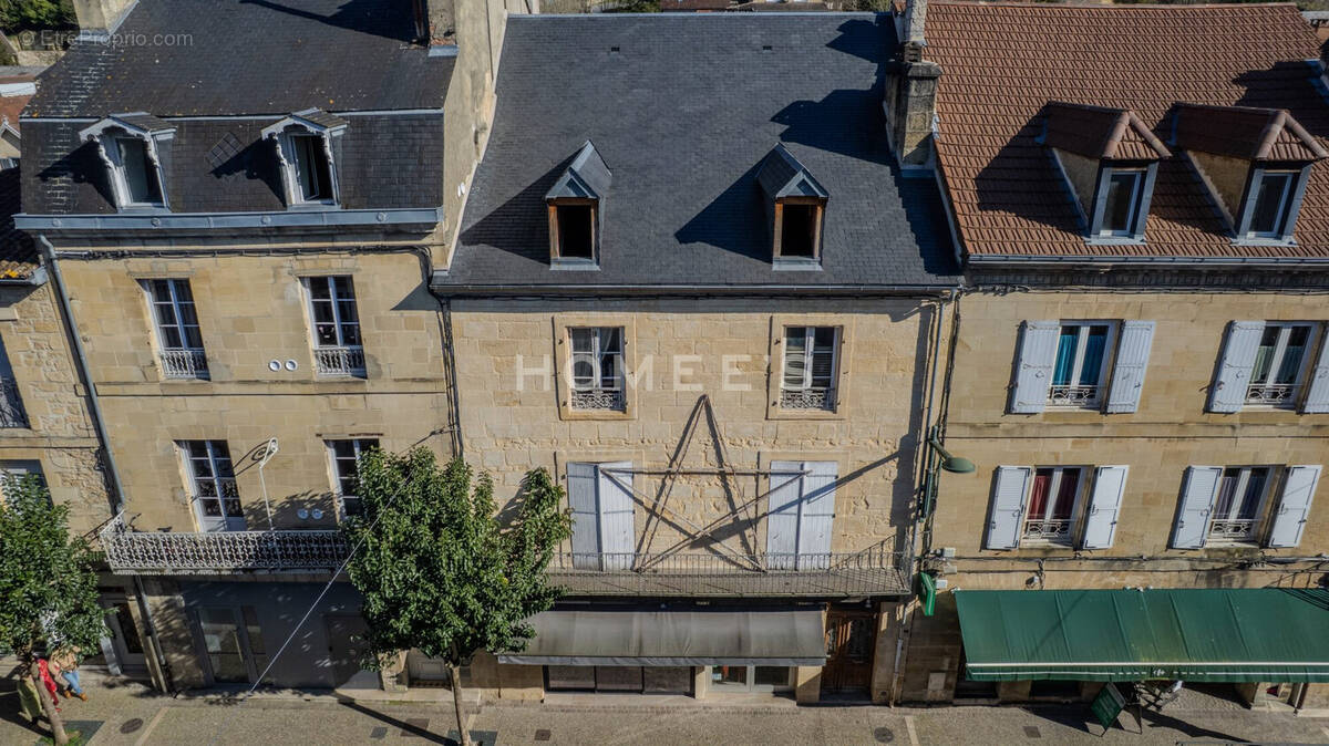 Appartement à SARLAT-LA-CANEDA