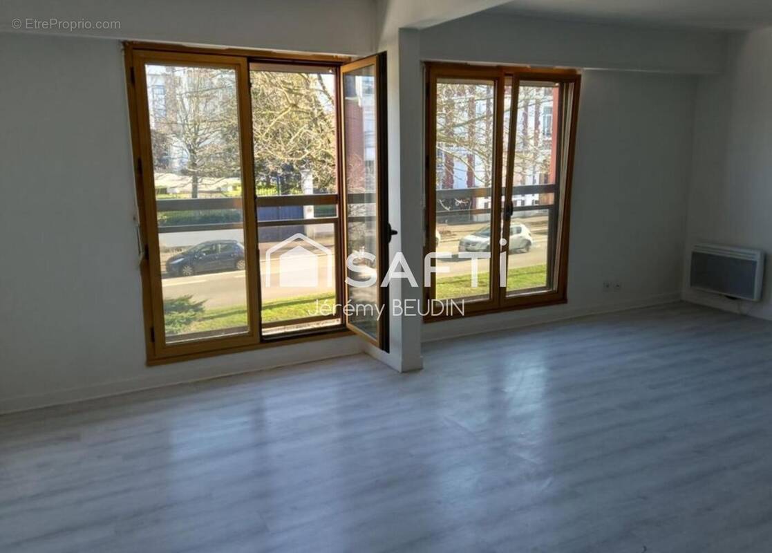 Photo 1 - Appartement à CAMBRAI