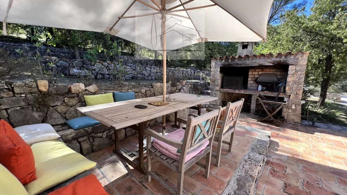 Maison à FAYENCE