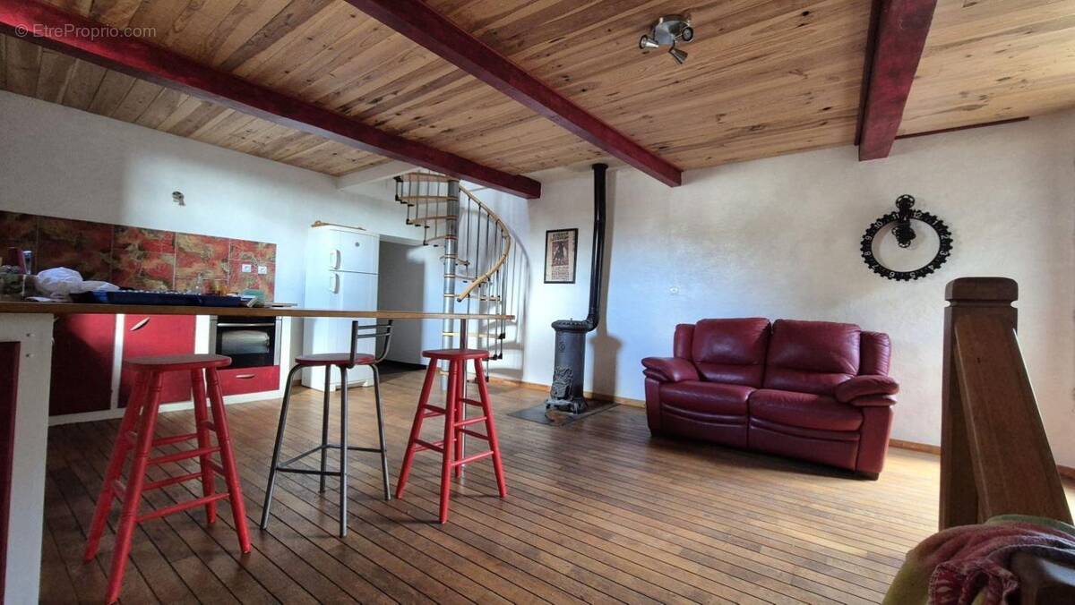 Maison à QUARANTE