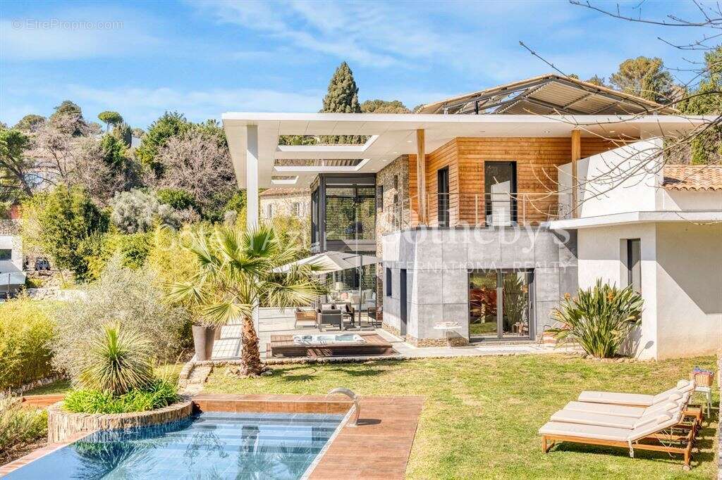 Maison à MOUGINS
