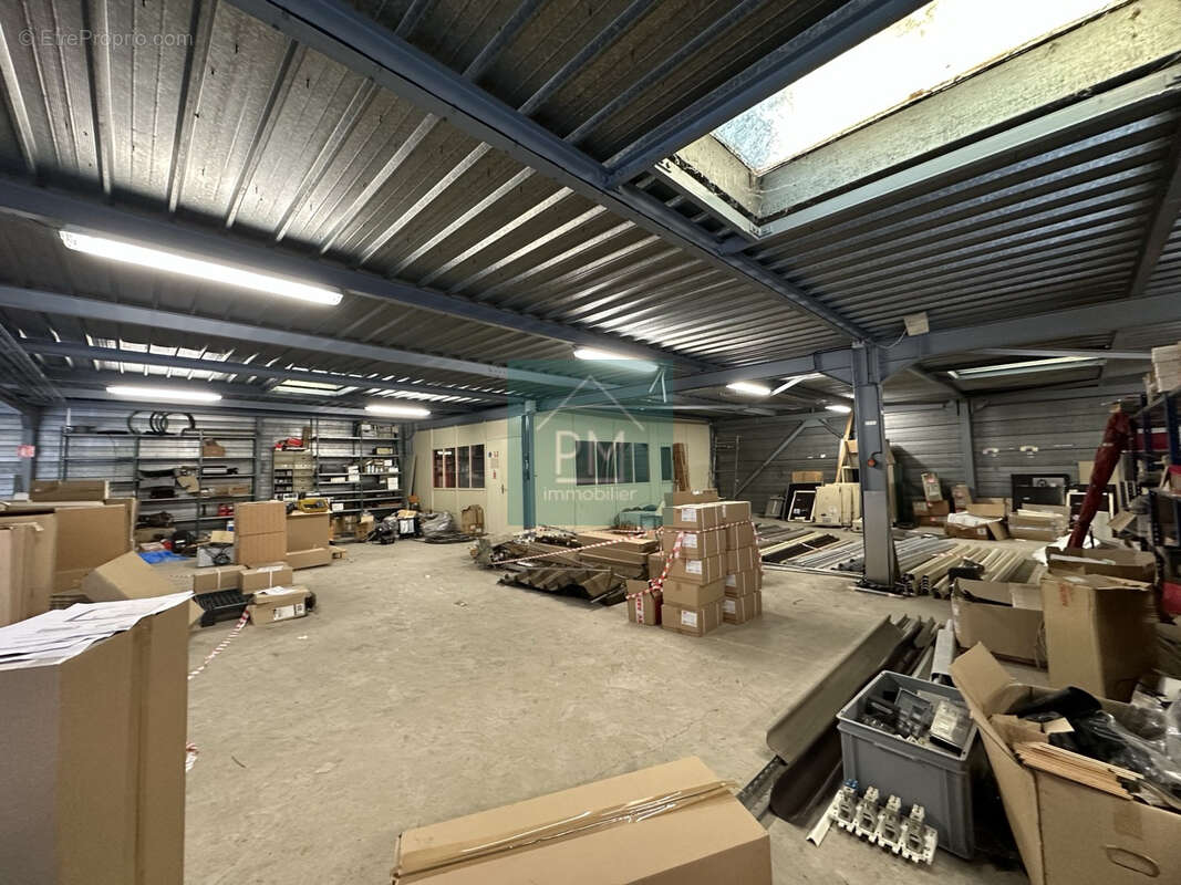 Commerce à ROISEL