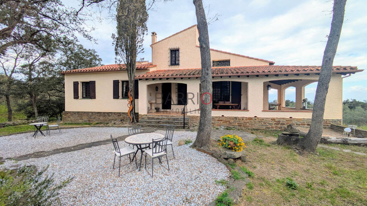 Maison à LAROQUE-DES-ALBERES