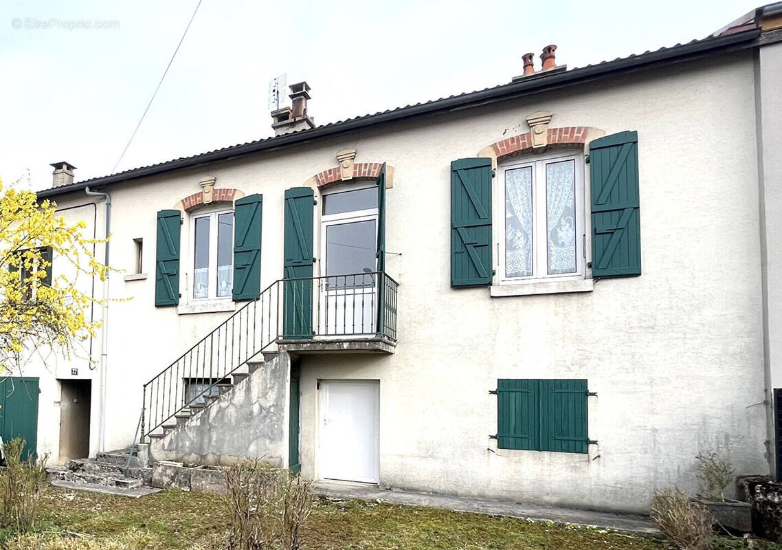 Maison à OYONNAX