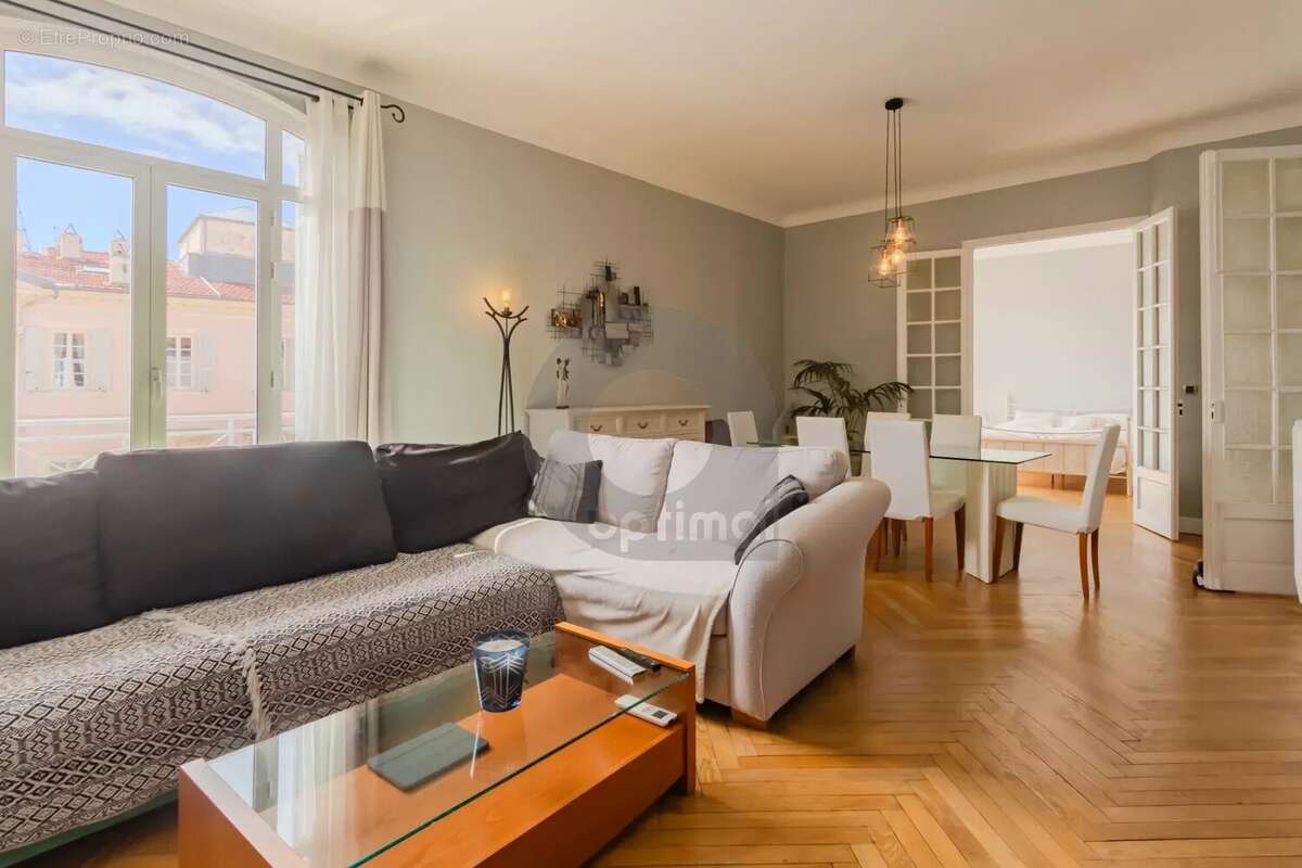 Appartement à MENTON