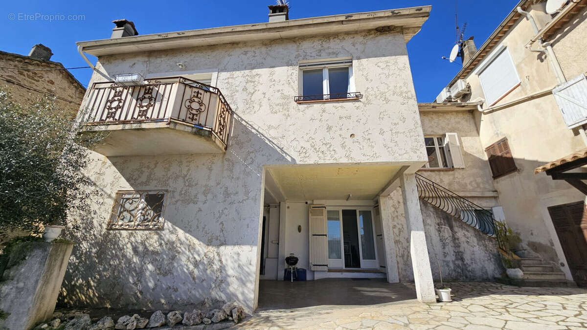 Maison à PEGOMAS