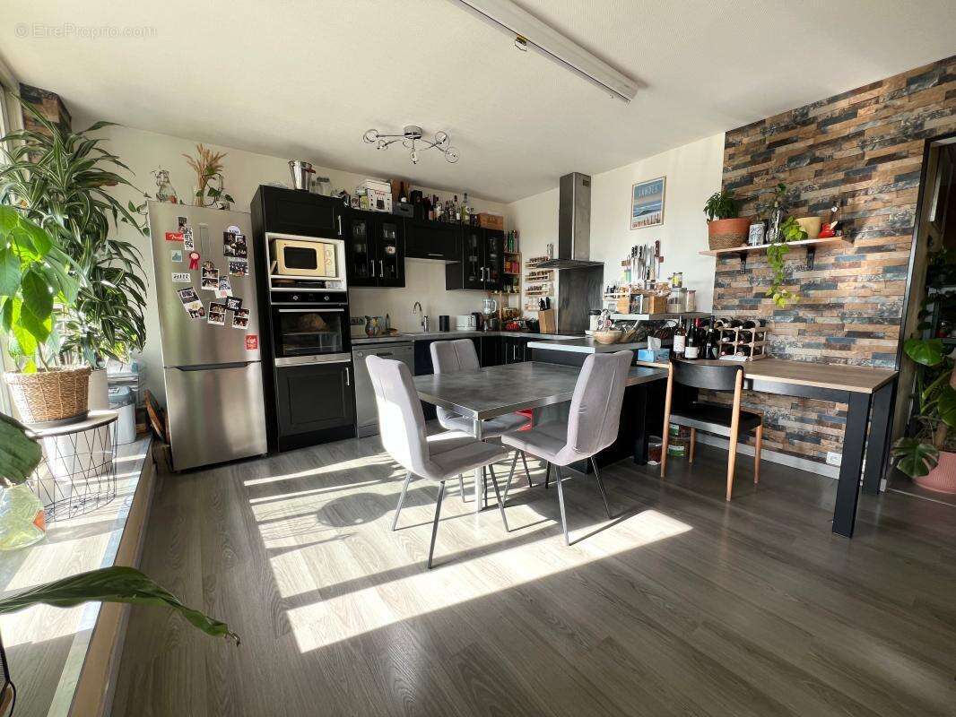Appartement à LYON-9E